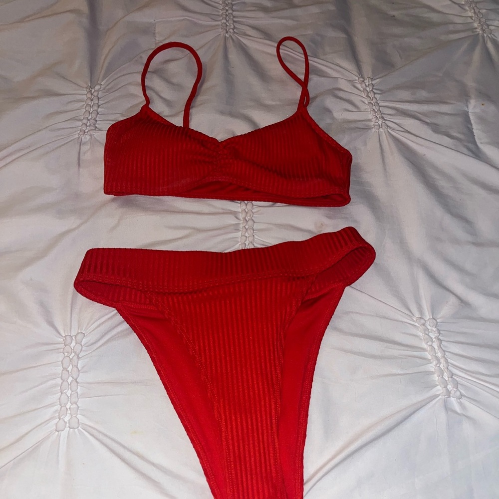 Forever 21 red swimsuit bikini set